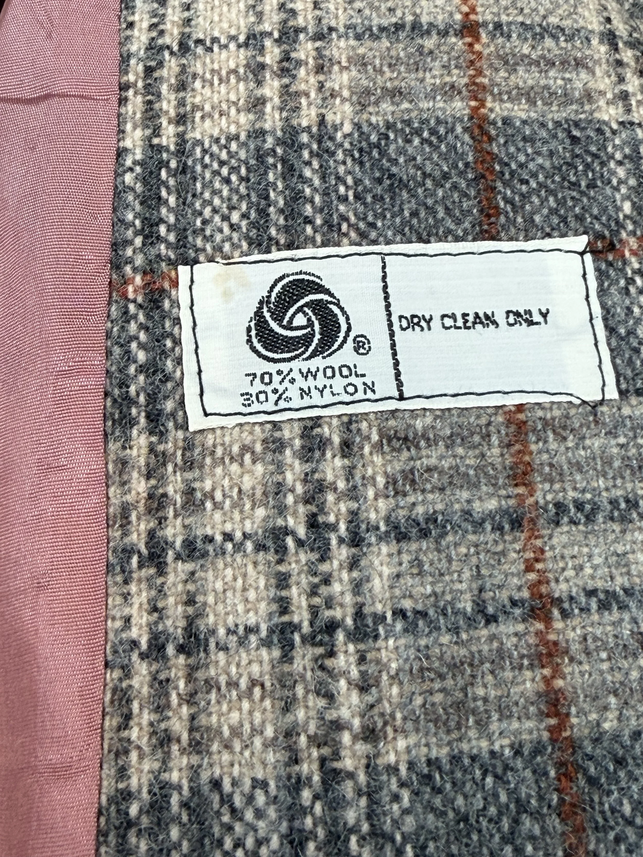 Panther Plaid Blazer (4).jpeg