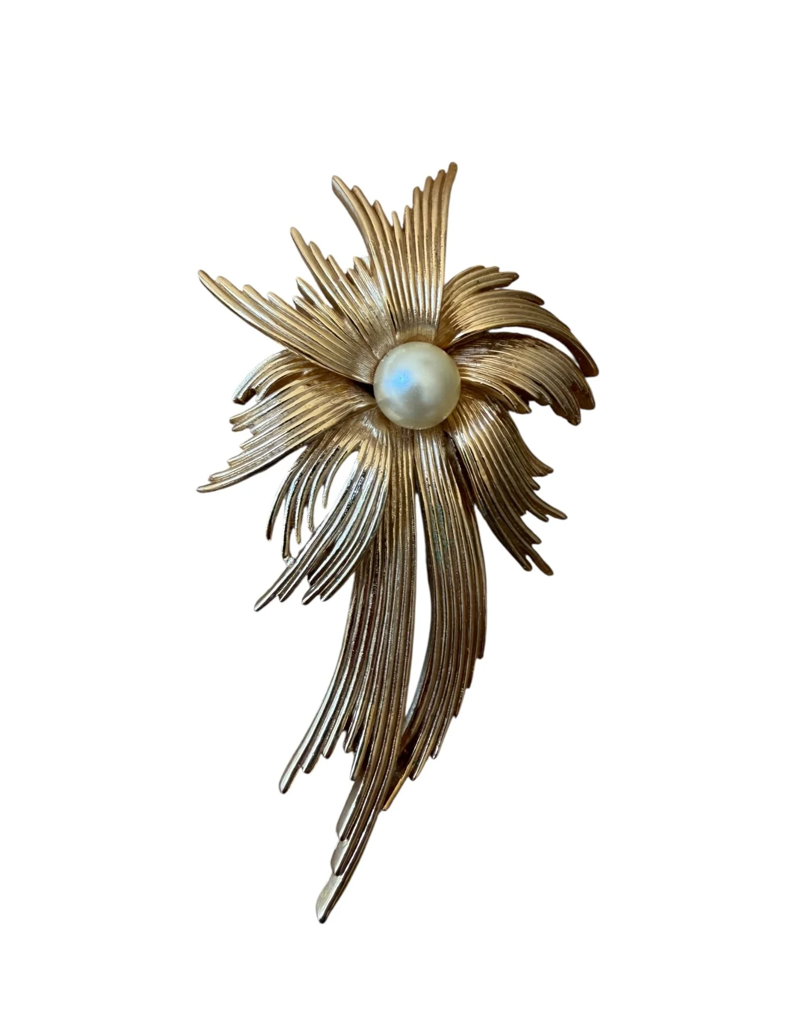 Trifari Pearl Flower (4).jpeg