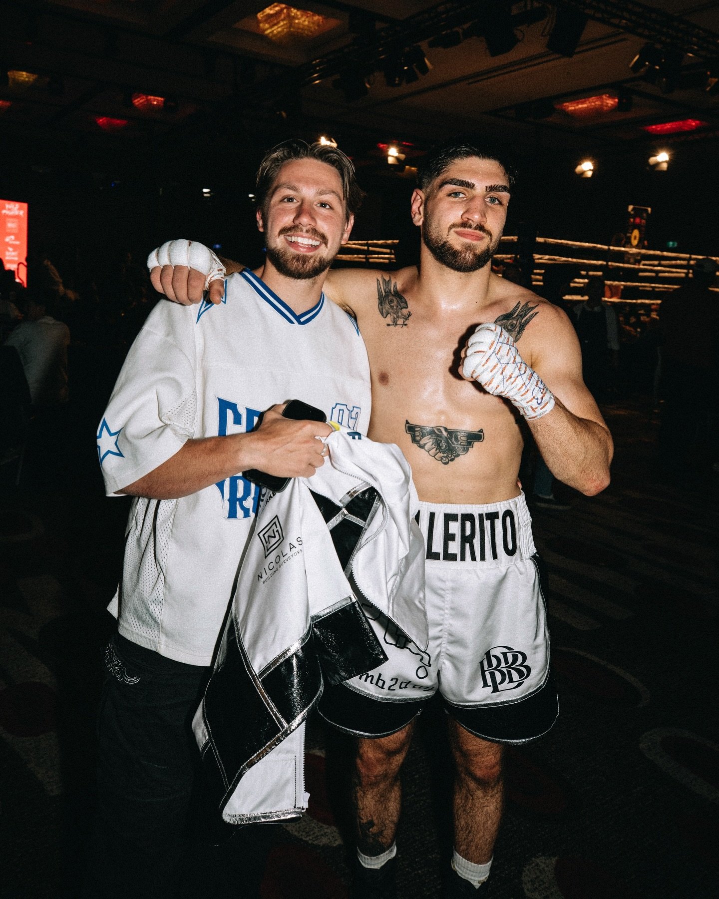 Huge night for my boy @leon_pellerito winning his 2nd Pro Fight (2-0) 👑. Proud and grateful to play a small role in this massive performance. Great to work with other high quality coaches in his corner.

Onto the next 🏆🏆🏆