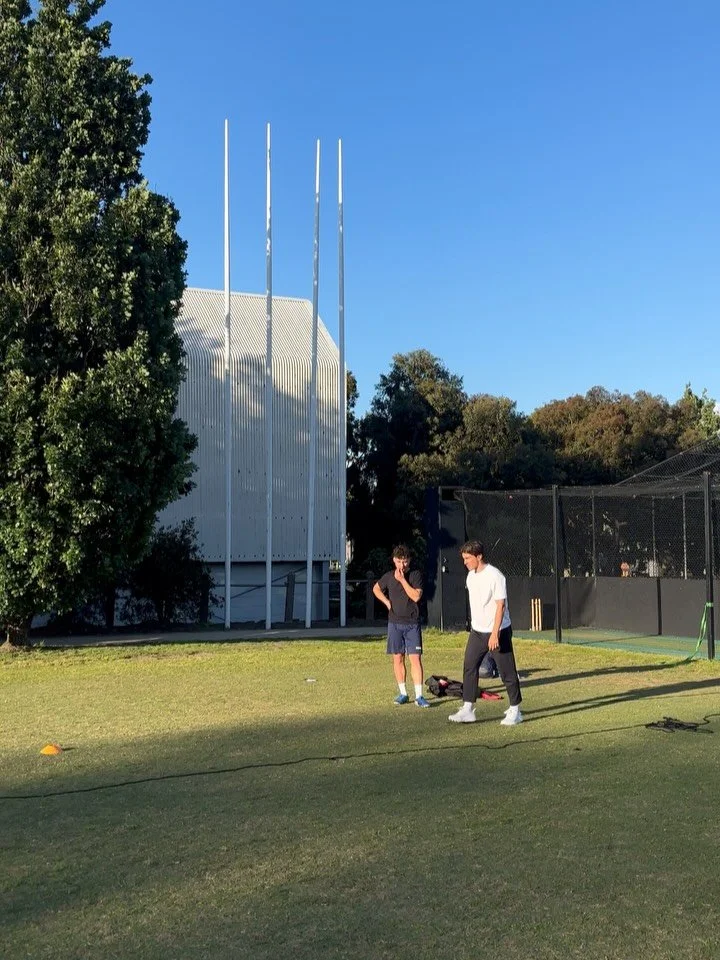 Skip your way into running fast ⚡️

Skipping (no, not A-skipping) taxes the body similar to the demands of striding and sprinting. 

3 skip variations:
1️⃣Rhythm Skips (video 1)
2️⃣Skips for height (video 2)
3️⃣Skips for distance (video 3)

Remember,