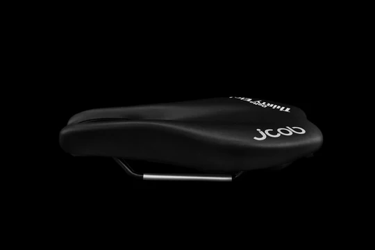 Saddle_Delta38_Yumi_Main3_540x.png