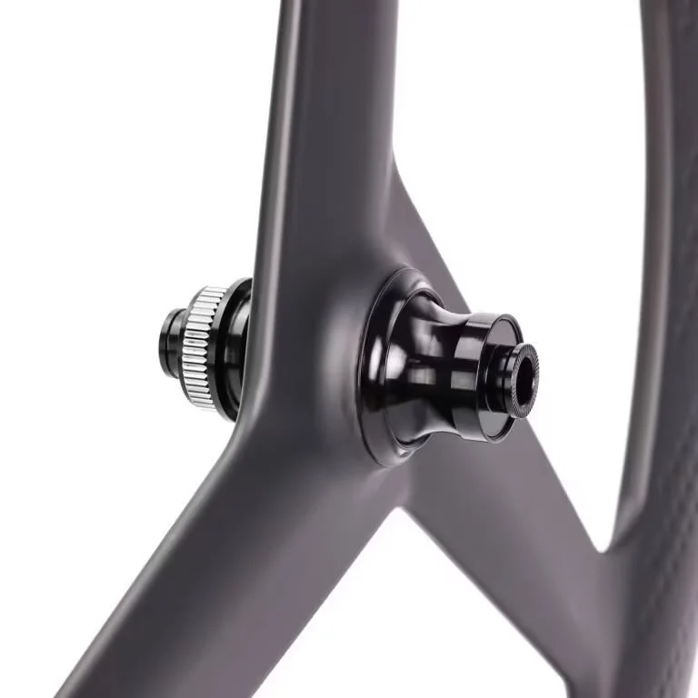 New-Carbon-RoadTrack-3-Spoke-Wheels-3S-pro-08-768x768.jpg.jpeg