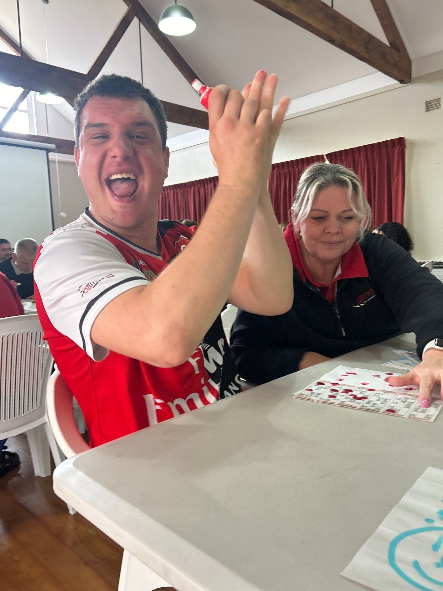 Winner Winner! Our team at Glenray Village hosted a Bingo afternoon recently and everyone was keen to participate and see if they would be crowned the winner! It was fantastic to see so many smiling faces and a great way to spend time with friends.

