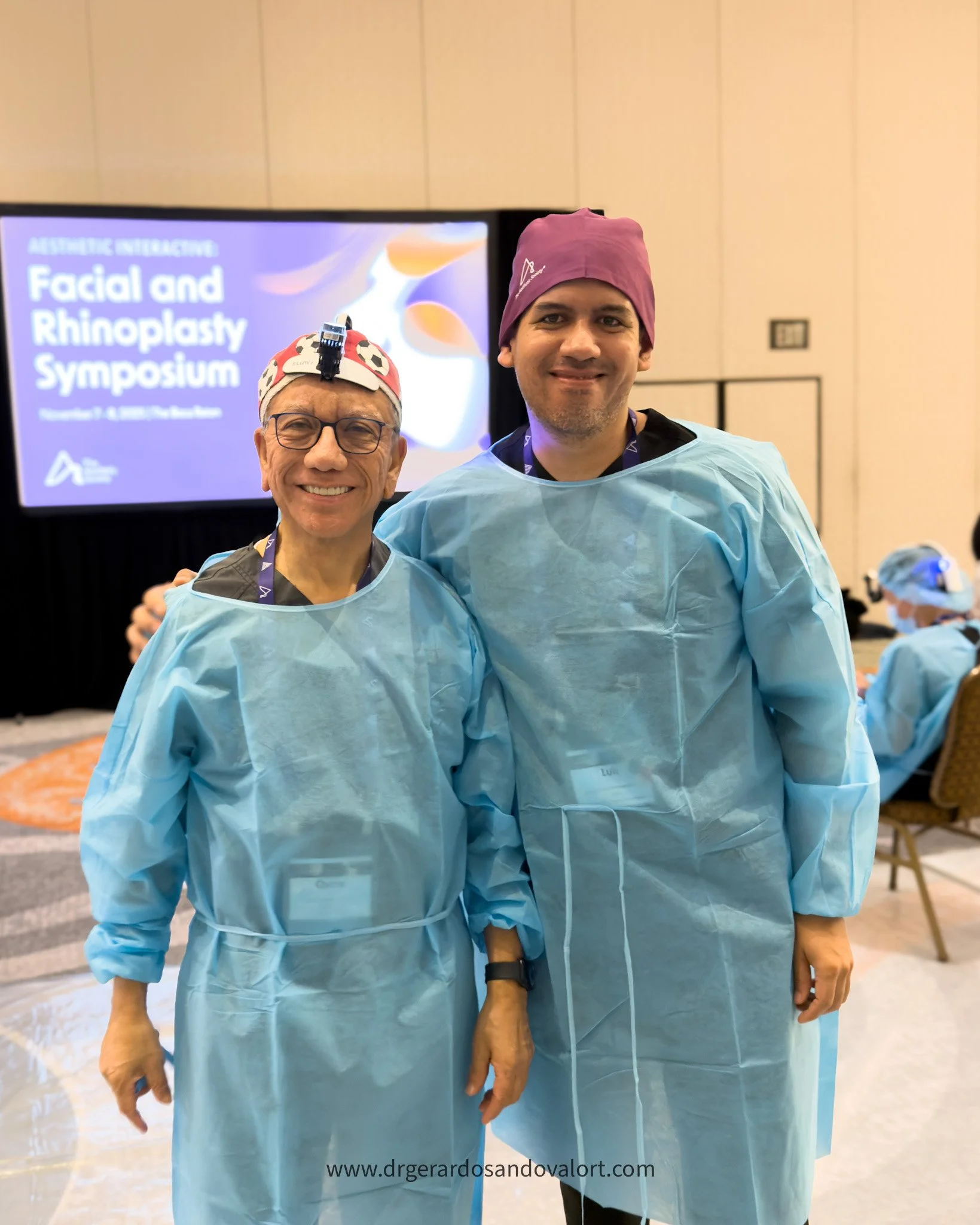 Taller de Endoscopic Deeper Plane Facelift, junto al Oscar Ramirez, pionero de este abordaje quirúrgico más profundo que el deep plane tradicional, durante el Facial &amp; Rhinoplasty Symposium 