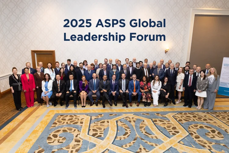 Dr. Luis Gerardo Sandoval en el ASPS Global Leadership Forum 2025