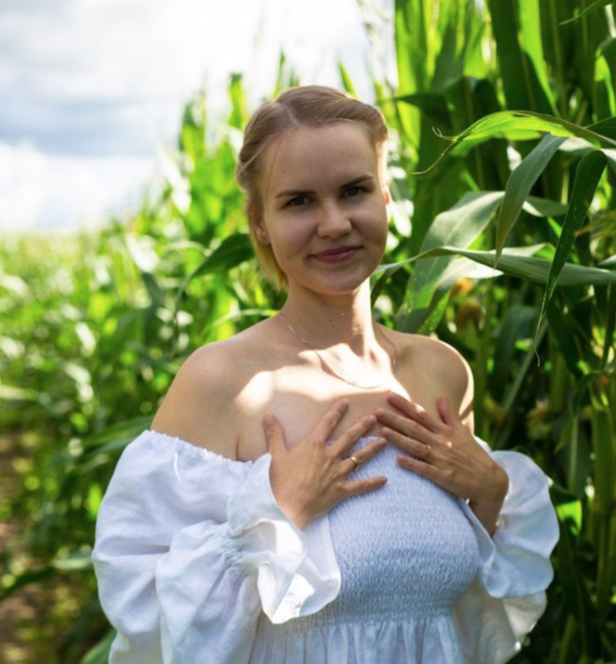 Alise Zaļmeža Grīnvalde, sveču liešana, kakao ceremonija, skaņa