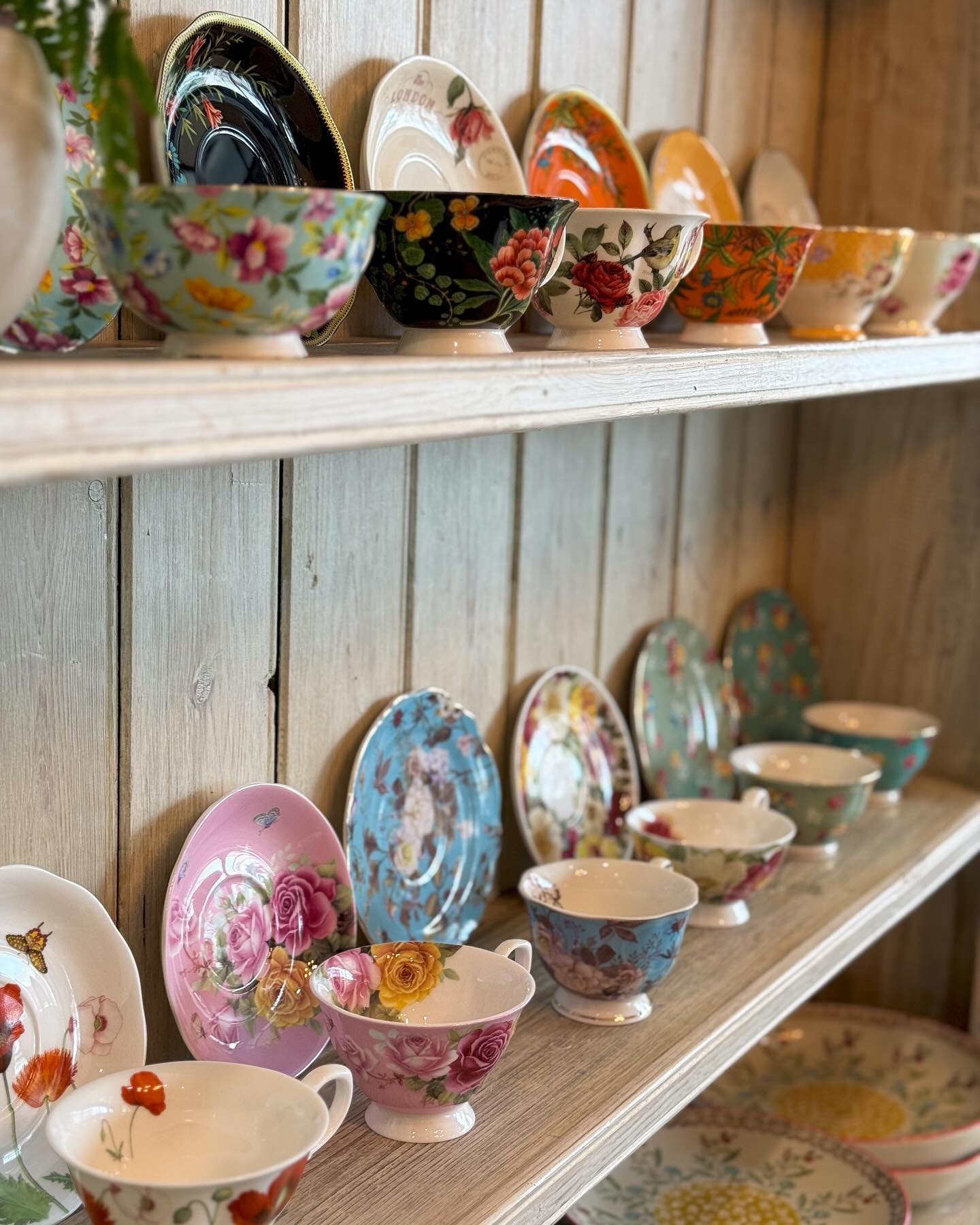 We&rsquo;re obsessed with our latest tea cup collection 🫖

#teacup #shabbychic #interiordesign #homedecor #flowers #flowershop #giftshop #gift #gifts #decor #teatime #tealover #teaparty #tea #giftideas #floral #florals