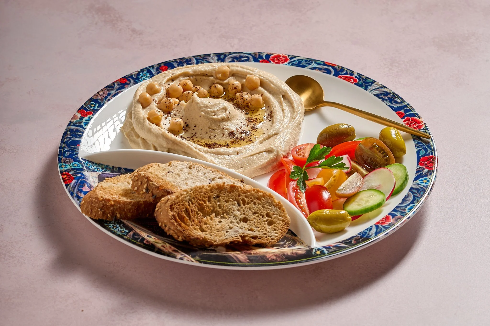 Feenie's Table_3.2.2025_7400060 1.jpg