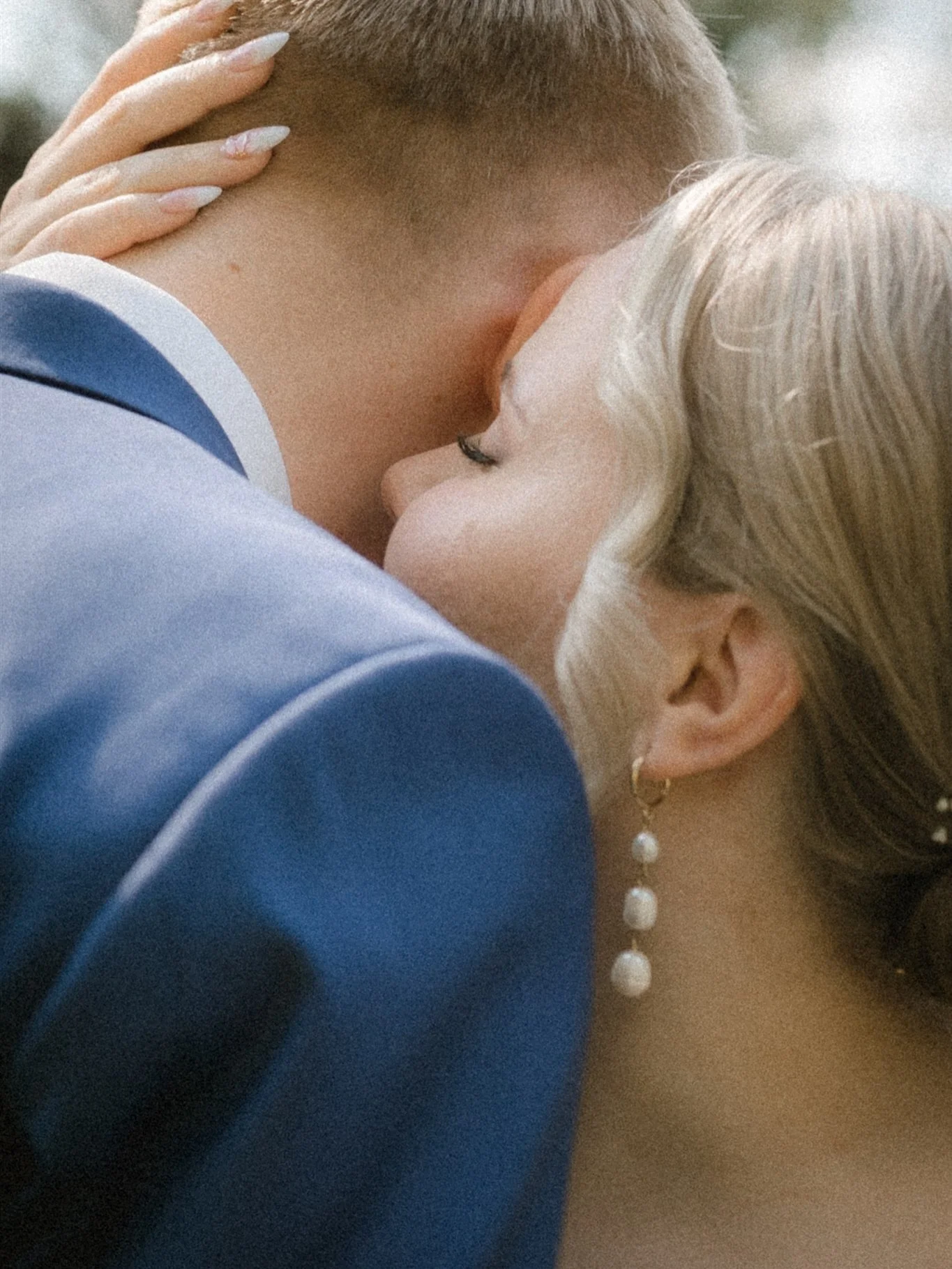 Er&auml;s palaute kes&auml;lt&auml; ❤️

&rdquo;Kiitos tuhannesti upeista kuvista!❤️ Kuvat ovat juuri sit&auml; mit&auml; toivoimme ja enemm&auml;nkin! Itkuhan siin&auml; tuli heti slideshowta katsoessa😄 Ja pelk&auml;st&auml;&auml;n ilosta sek&auml; 