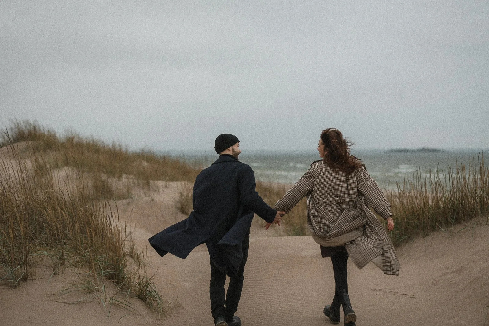 parikuvaus myrskyisässä yyterissä