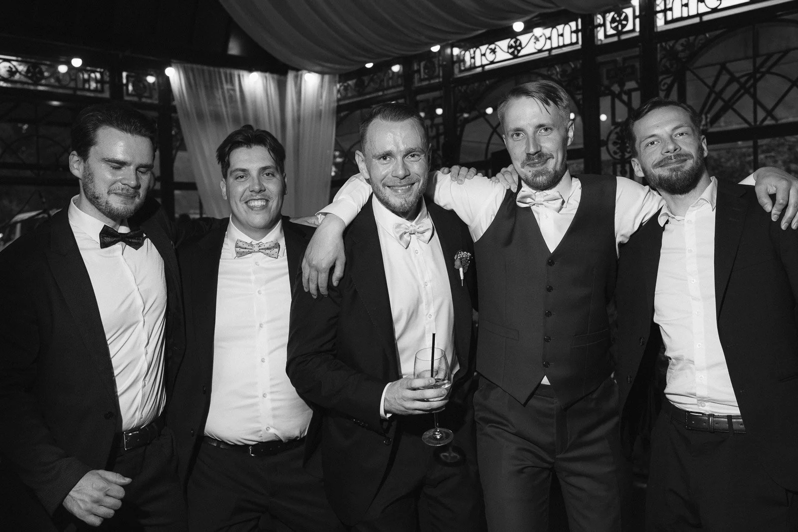 hääkuvaus Vaihmalan hovissa