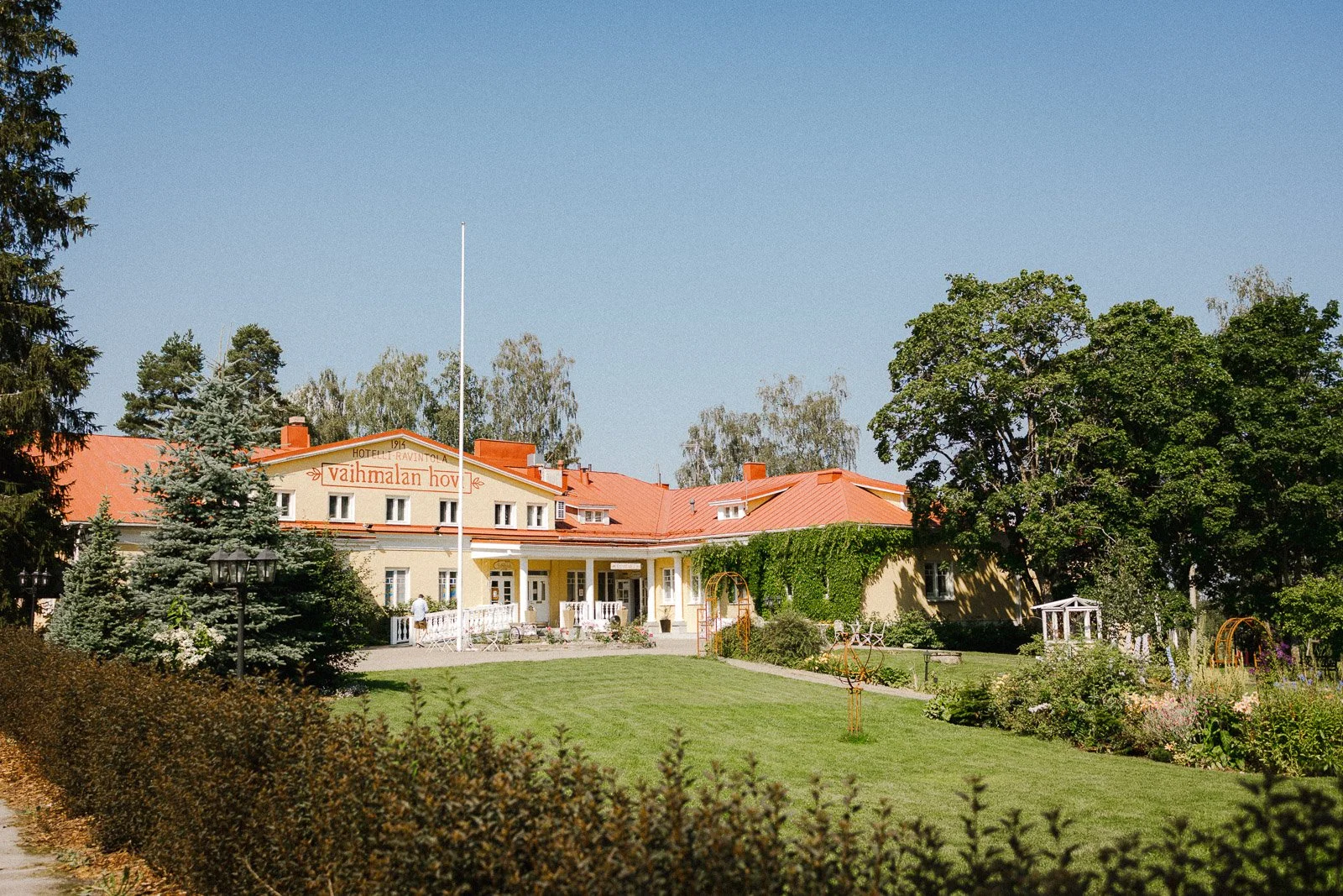 hääkuvaus Vaihmalan hovissa