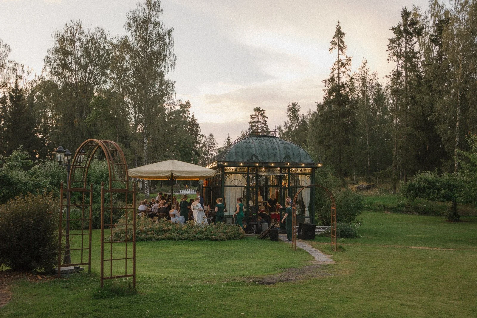 hääkuvaus Vaihmalan hovissa