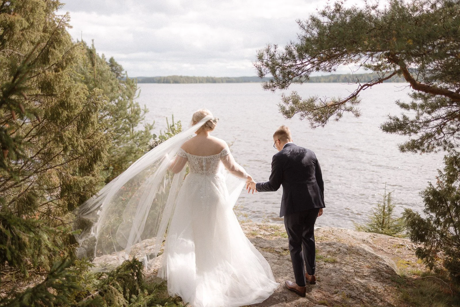 dokumentaarinen hääkuvaus