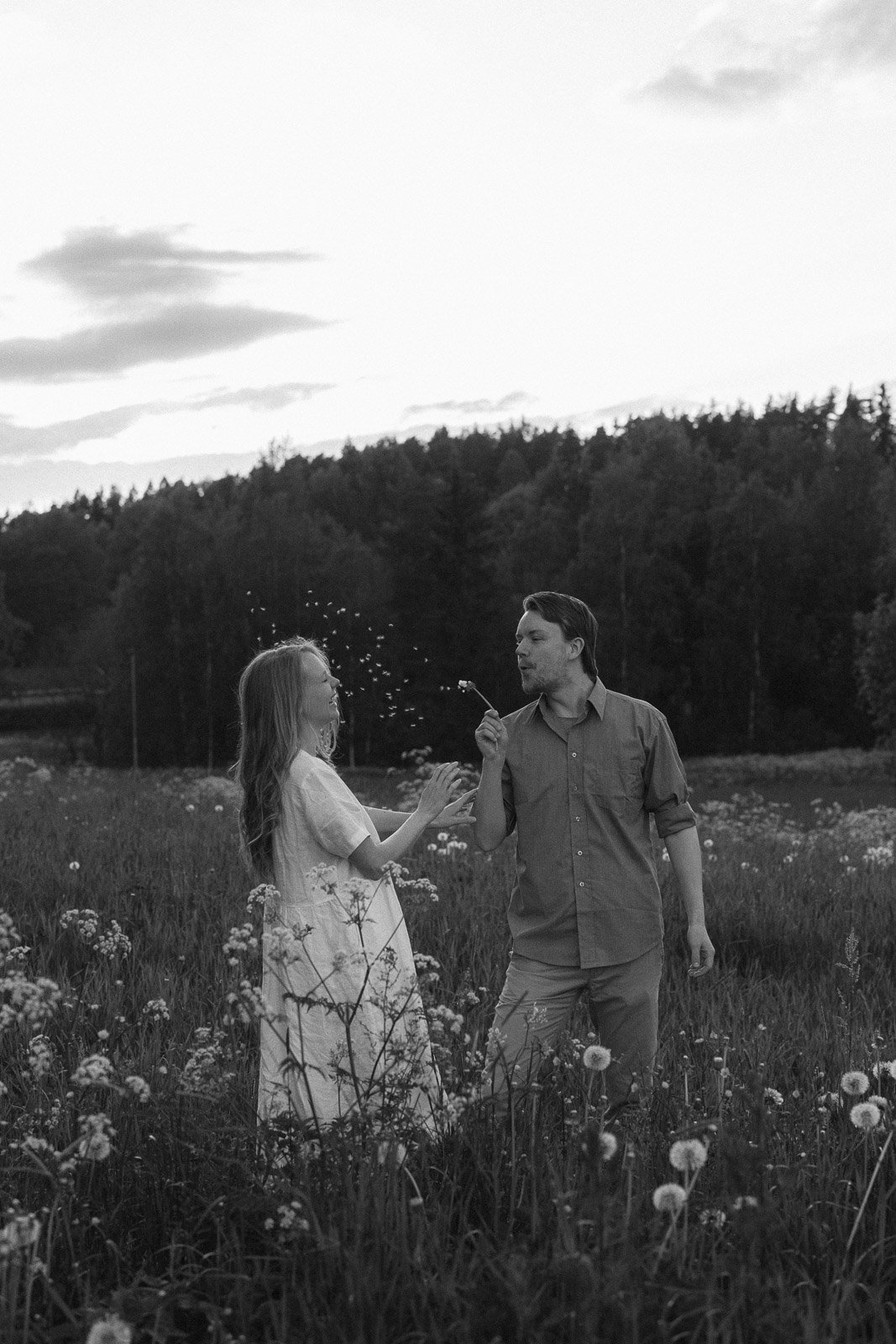  tunnelmallinen parikuvaus Tampereella iltavalossa