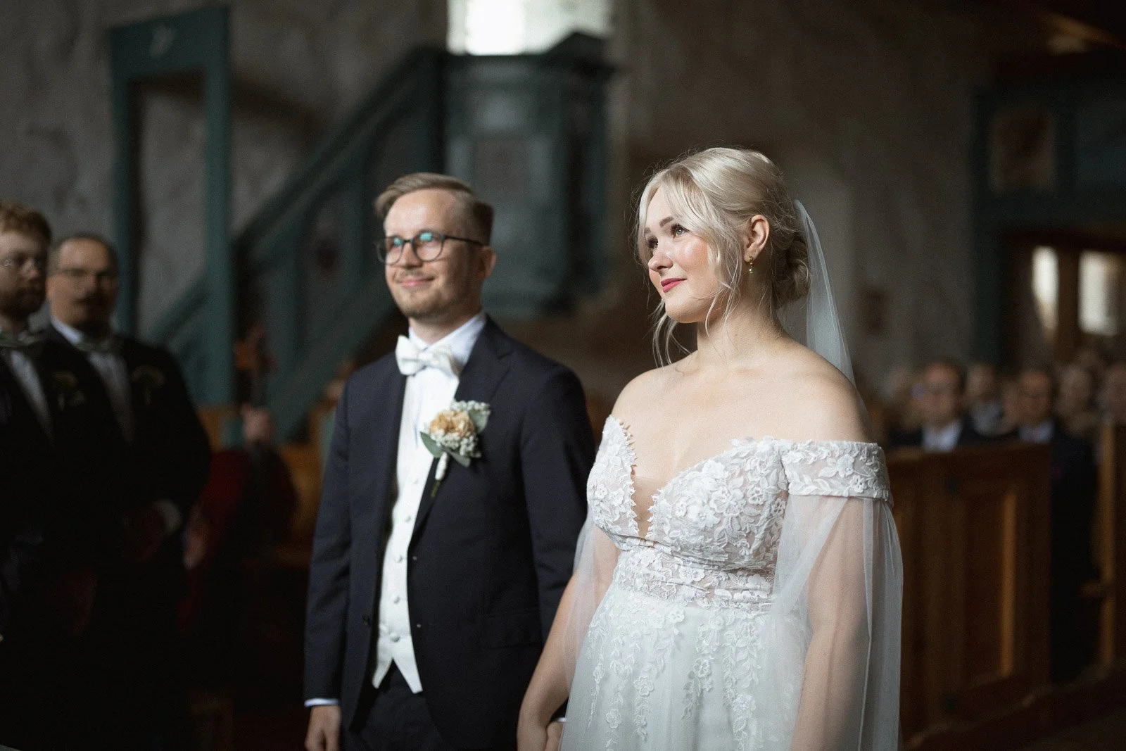 dokumentaarinen hääkuvaus