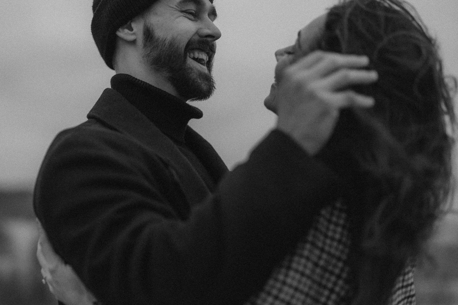 parikuvaus myrskyisässä yyterissä