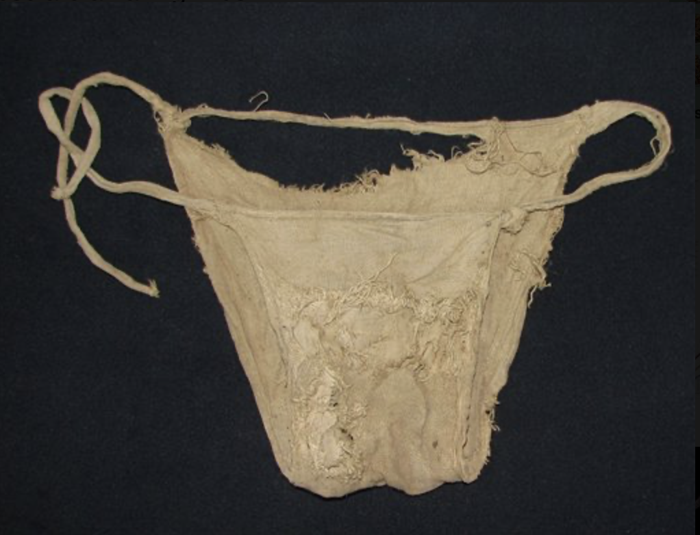 medieval-linen-undergarment-braies-textile.jpg