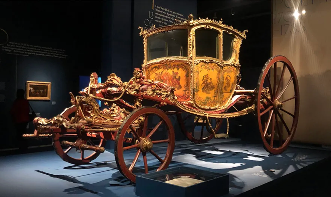 eighteenth-century-carriage-court-culture-thorn.jpg