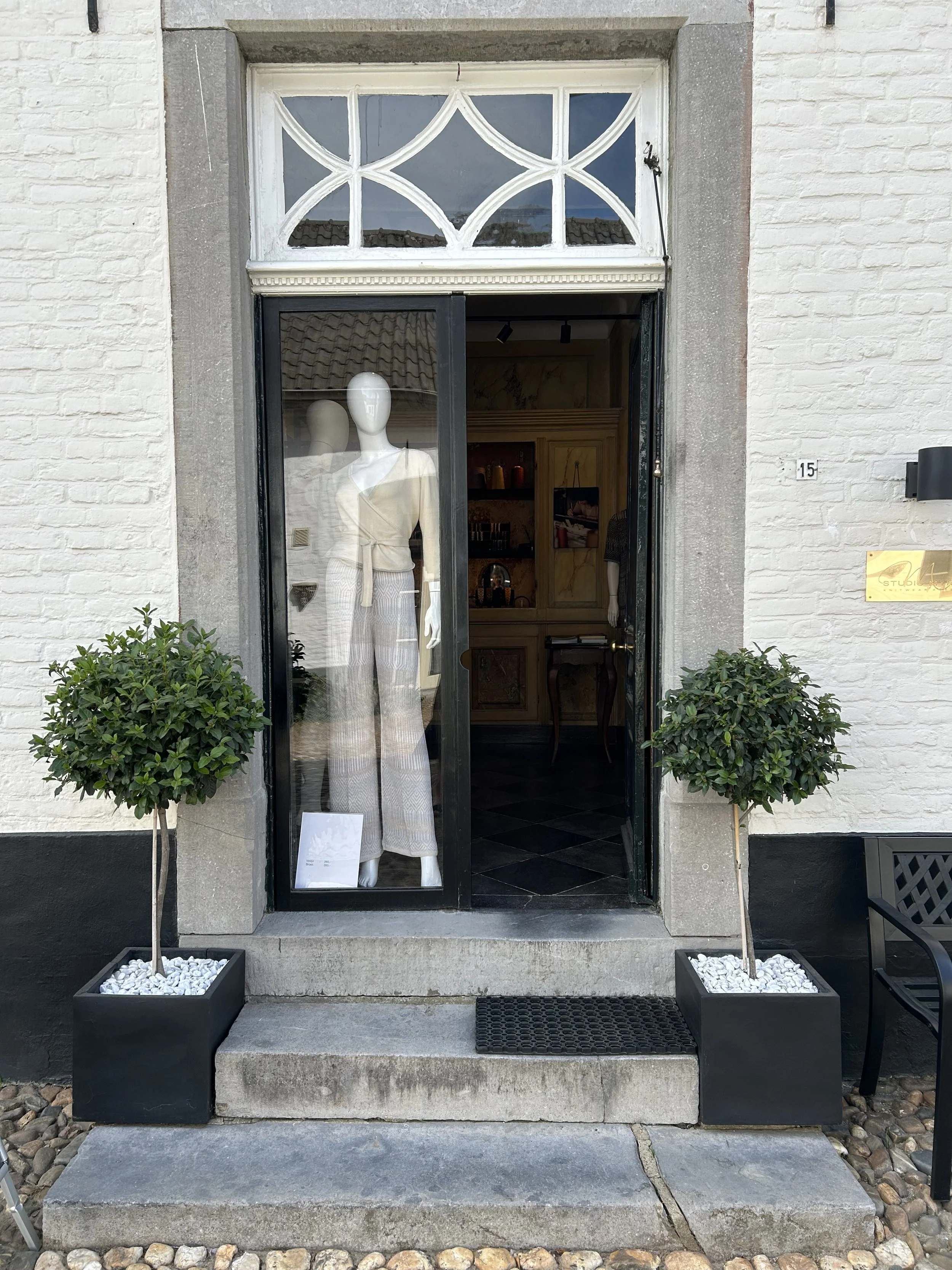 studio-myr-boutique-entrance-historic-thorn.jpg