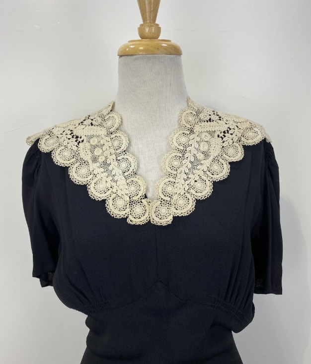 1930s Fashion — Black Dress with Floral Lace Collar