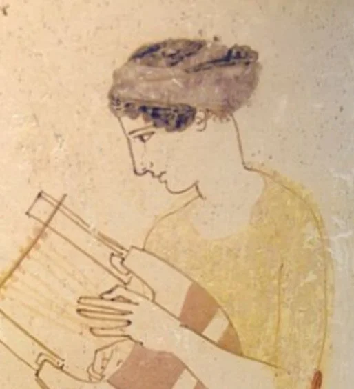 Ancient Greek illustration of a woman wearing a Sphendone headband to gather and protect her hair, an early textile accessory used in classical hairstyles.