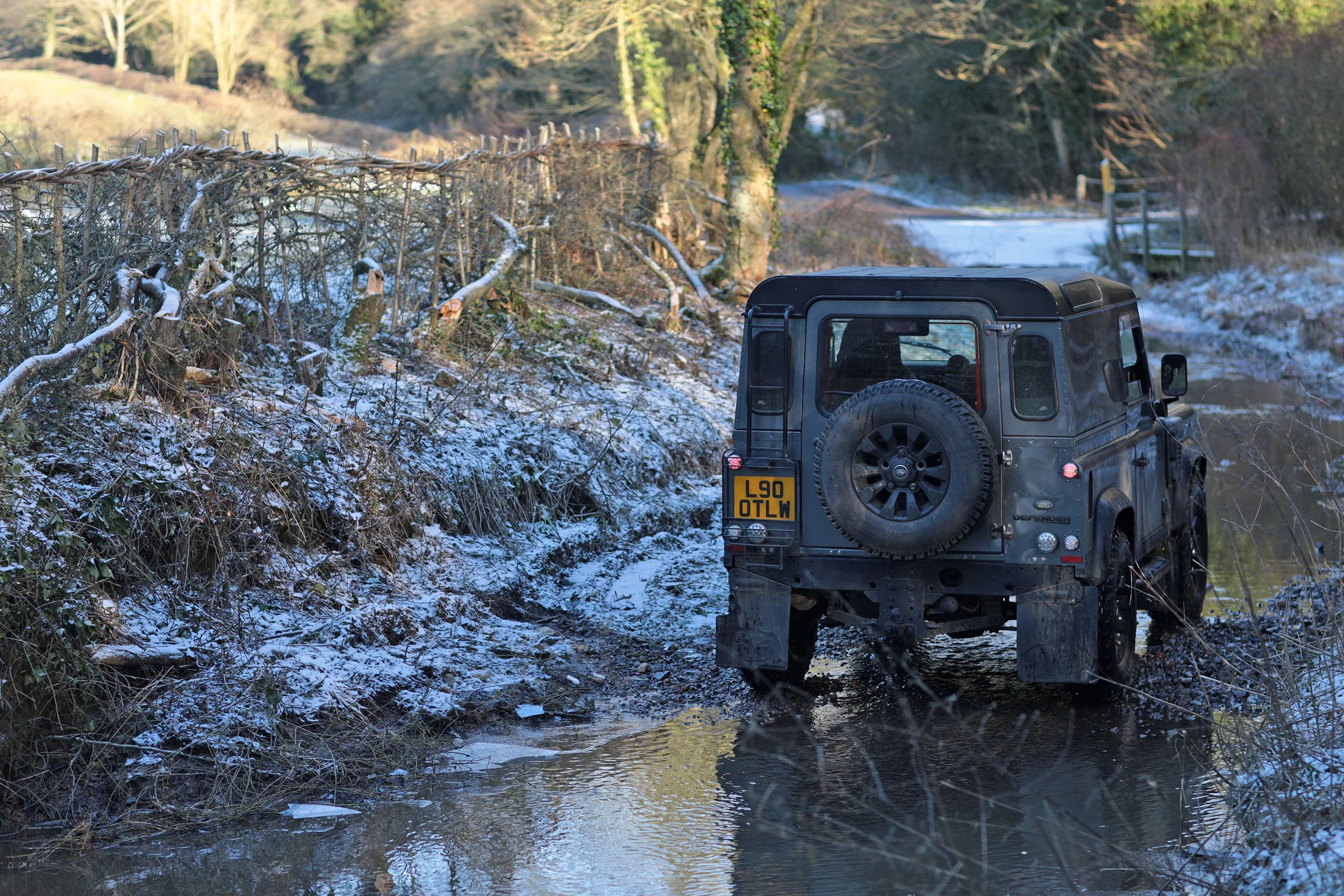 Defender Country__0000_Layer 17.jpg