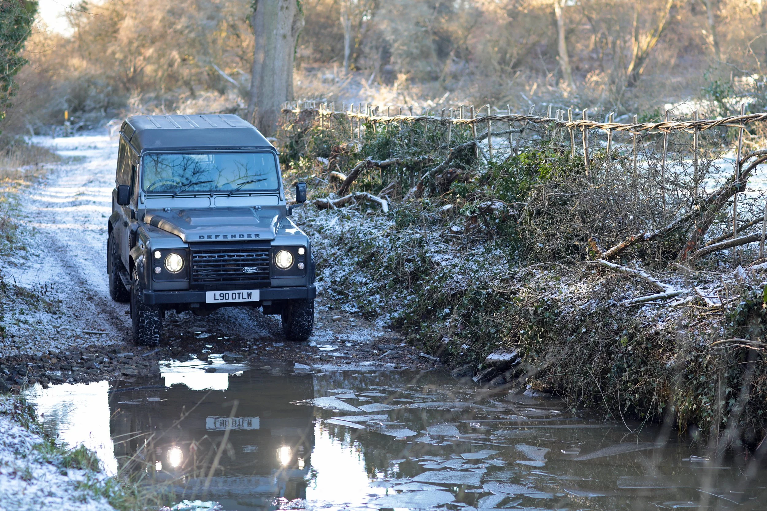 Defender Country__0005_Layer 12.jpg