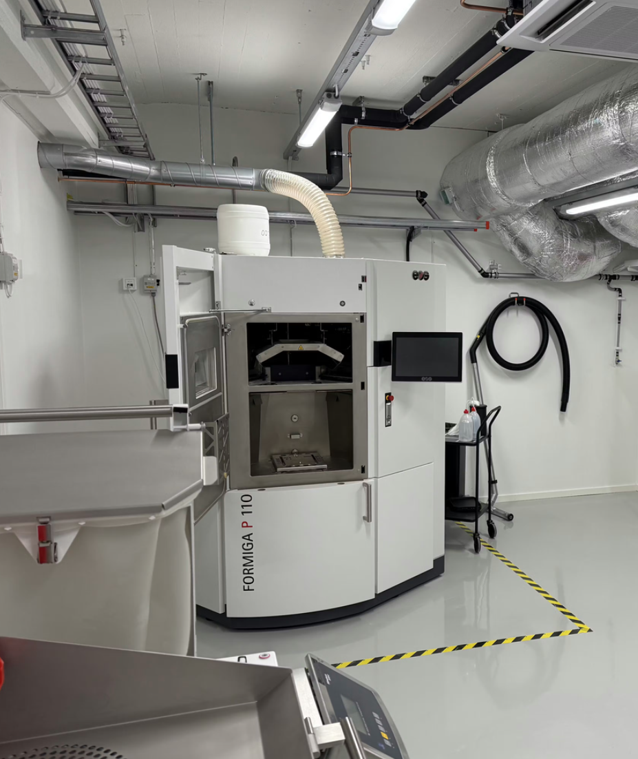 FORMIGA P 110 system installed inside Norra AM’s production facility.