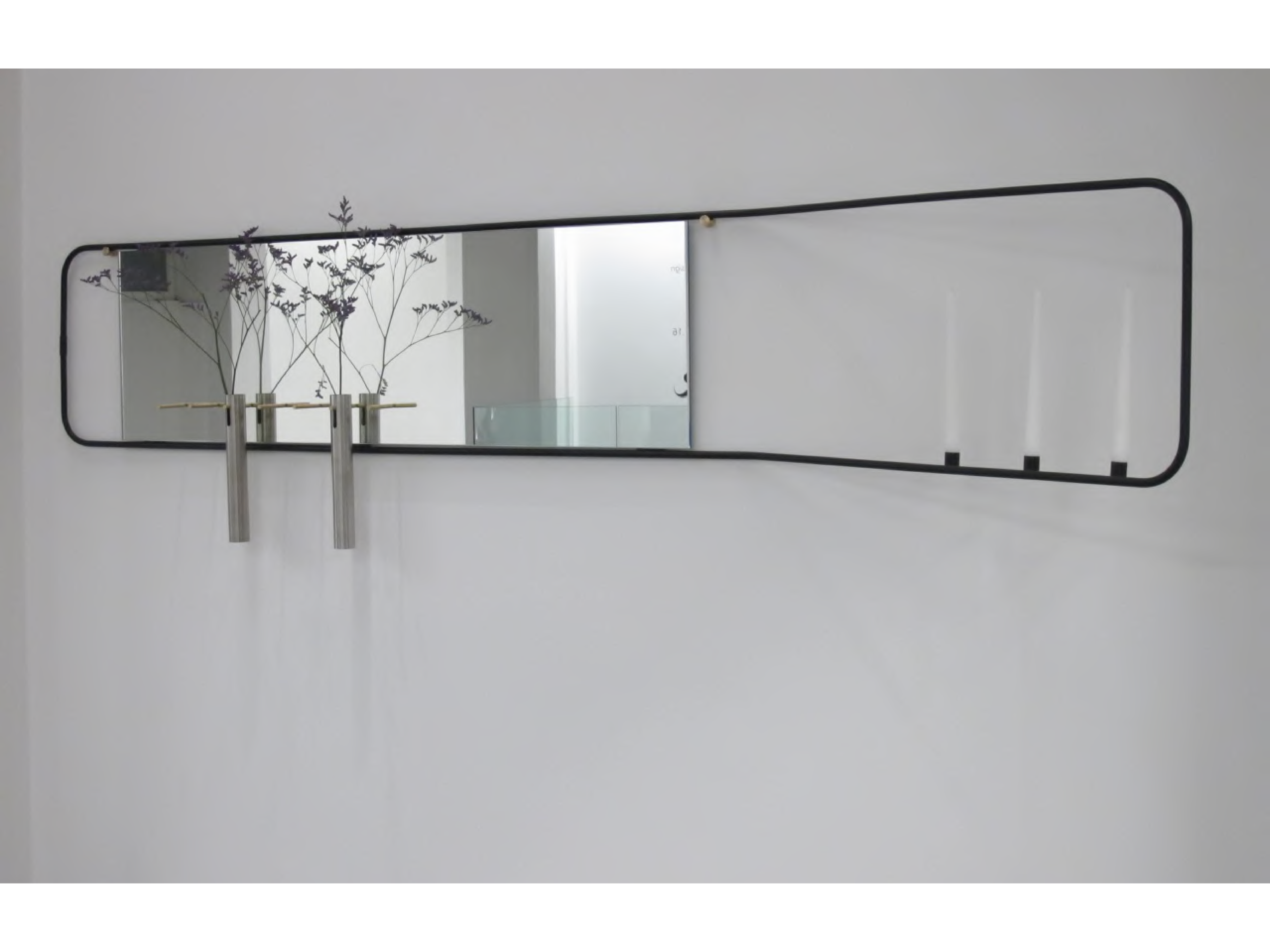 A MIRROR TO ACCOMMODATE YOU18.png