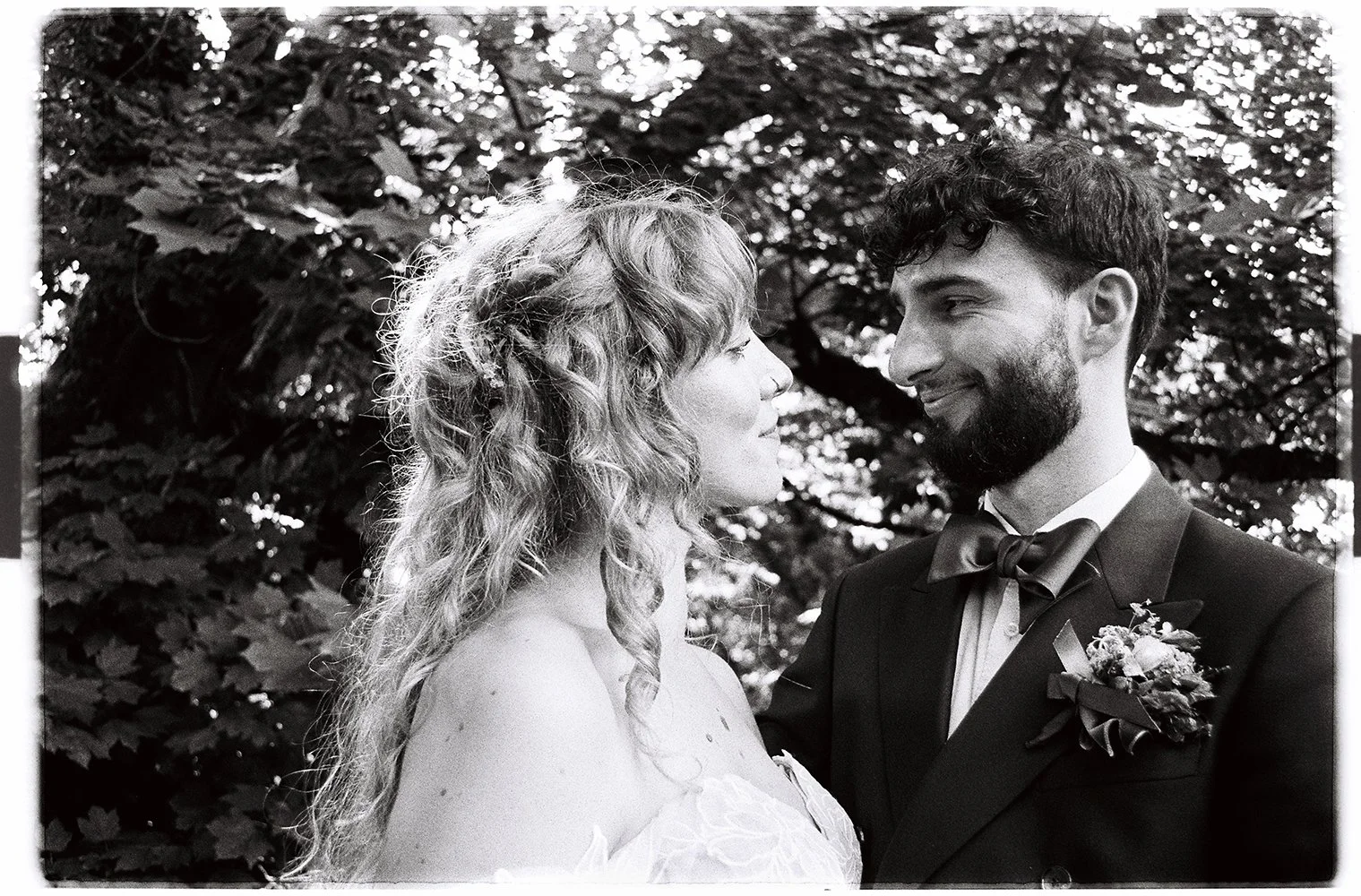 black-and-white-wedding-film-photography.jpg