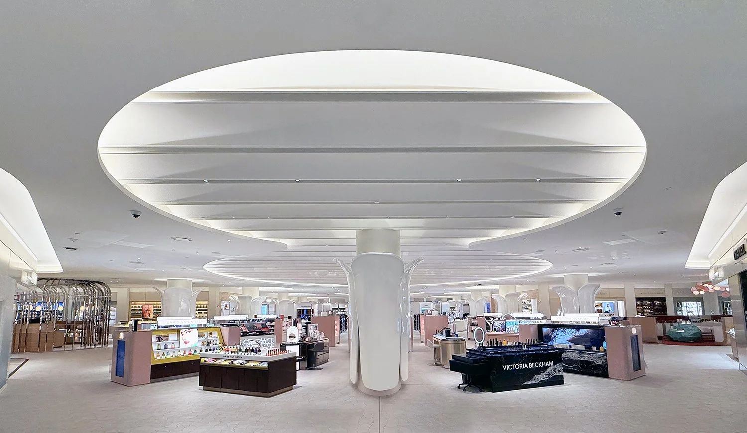Rennai luxury retail interior in Montreal