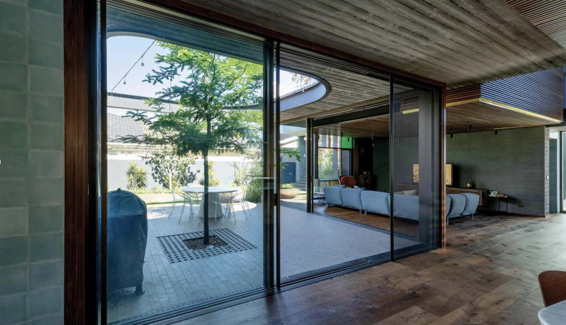The Right Order of Decisions: Glass, Screens and Shading for Steel and Bronze Windows