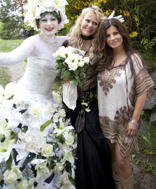 Carola och konstnaren Elisabeth Werp