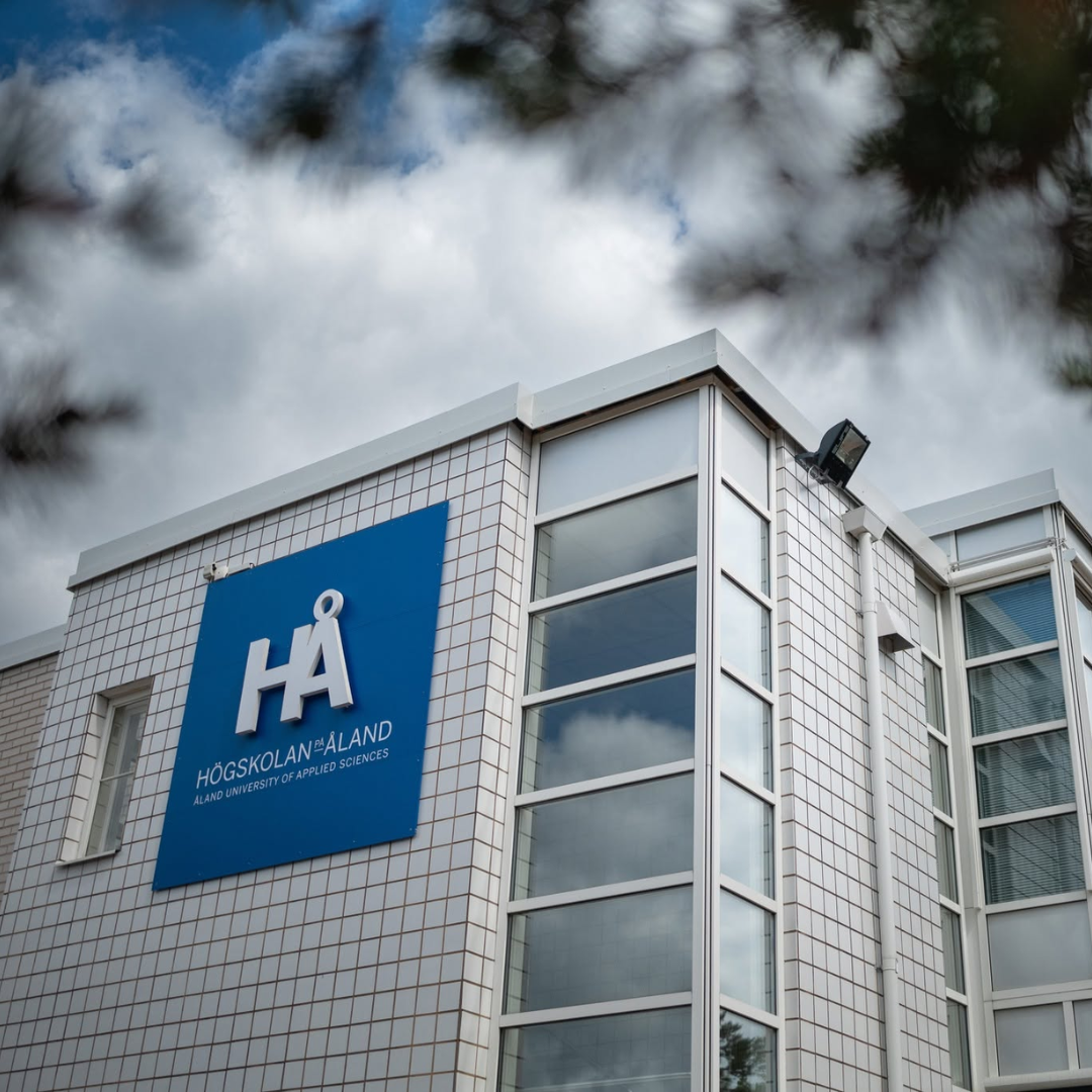 Vi ger högskolekurs i statistik för samhällsförändring
