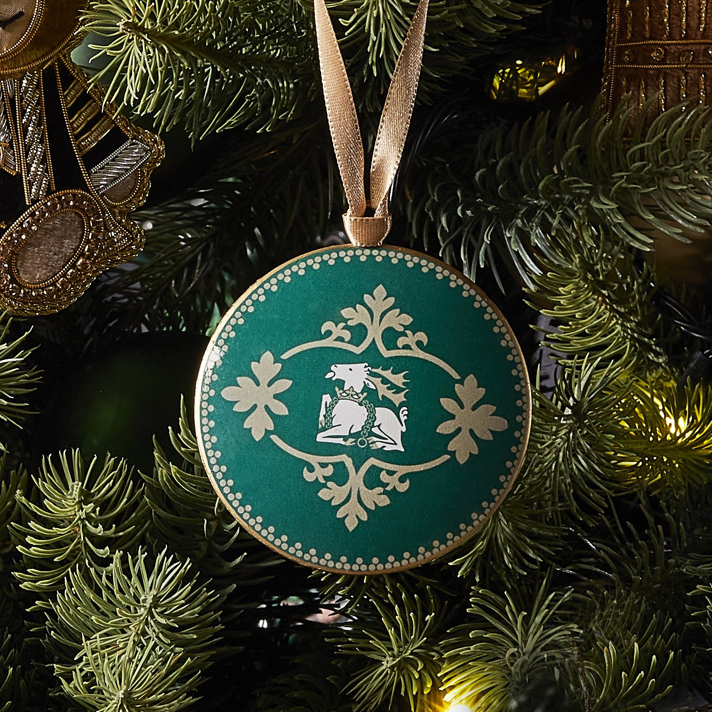 Close up on the White Hart bauble decoration