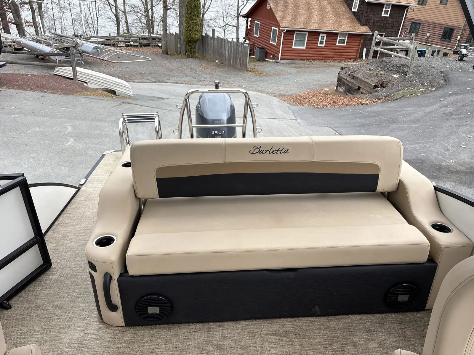 Job-Boat-In-Out-of-Storage_11.jpg