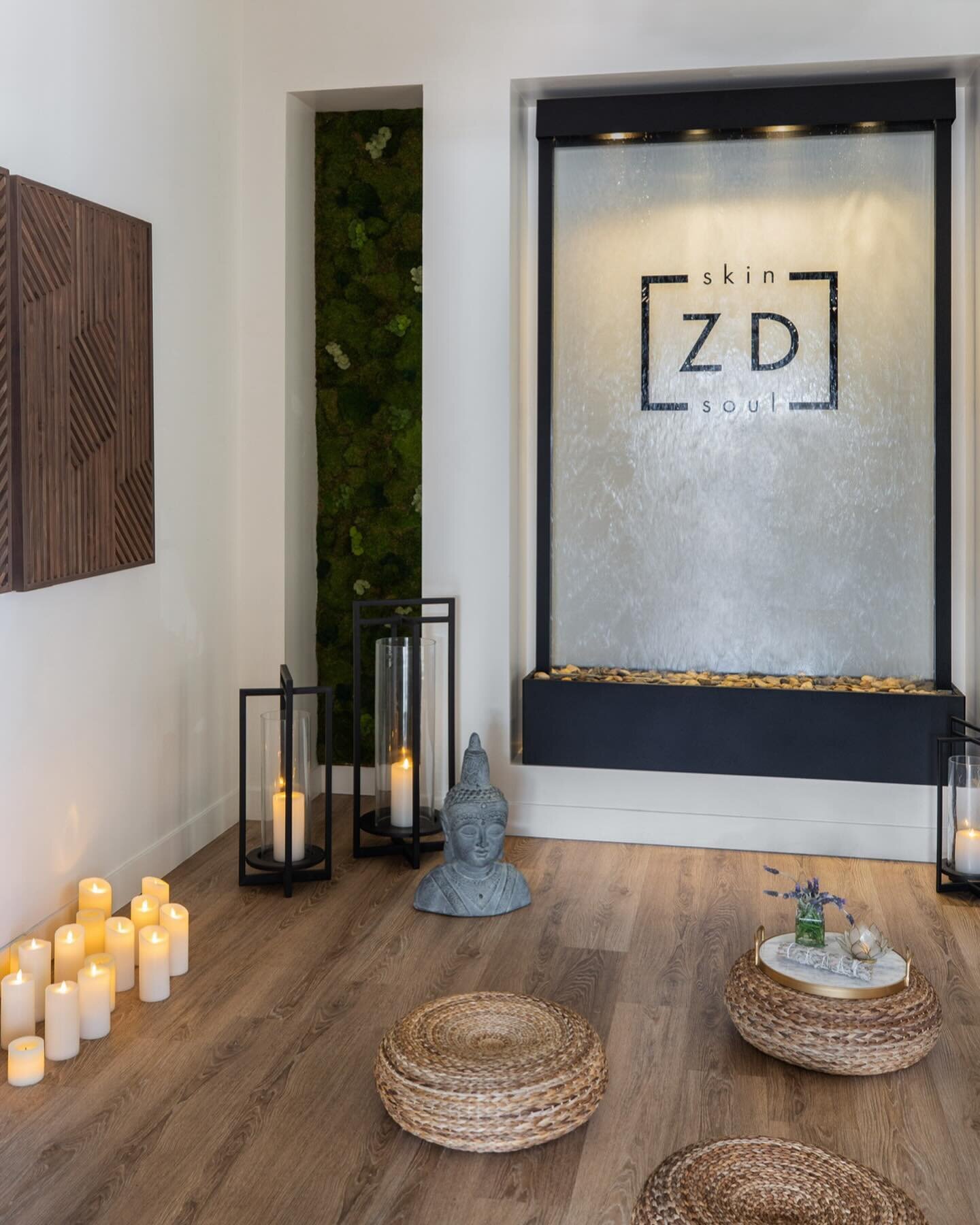 Anyone Else Need Some Zen For Their Wednesday? Or Am I The Only One?? Check Out @zendermatology For Some Incredible Options To Sooth The Soul. 🧘🏼&zwj;♀️🪷
.
.
🧑&zwj;🎨 @juxtaposedinterior 
📸 @nicolediannephoto 
.
.
#zen #zendermatology #sooth #bo