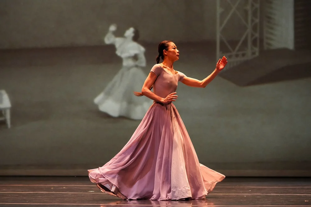 Xin Ying 辛 颖 Dance