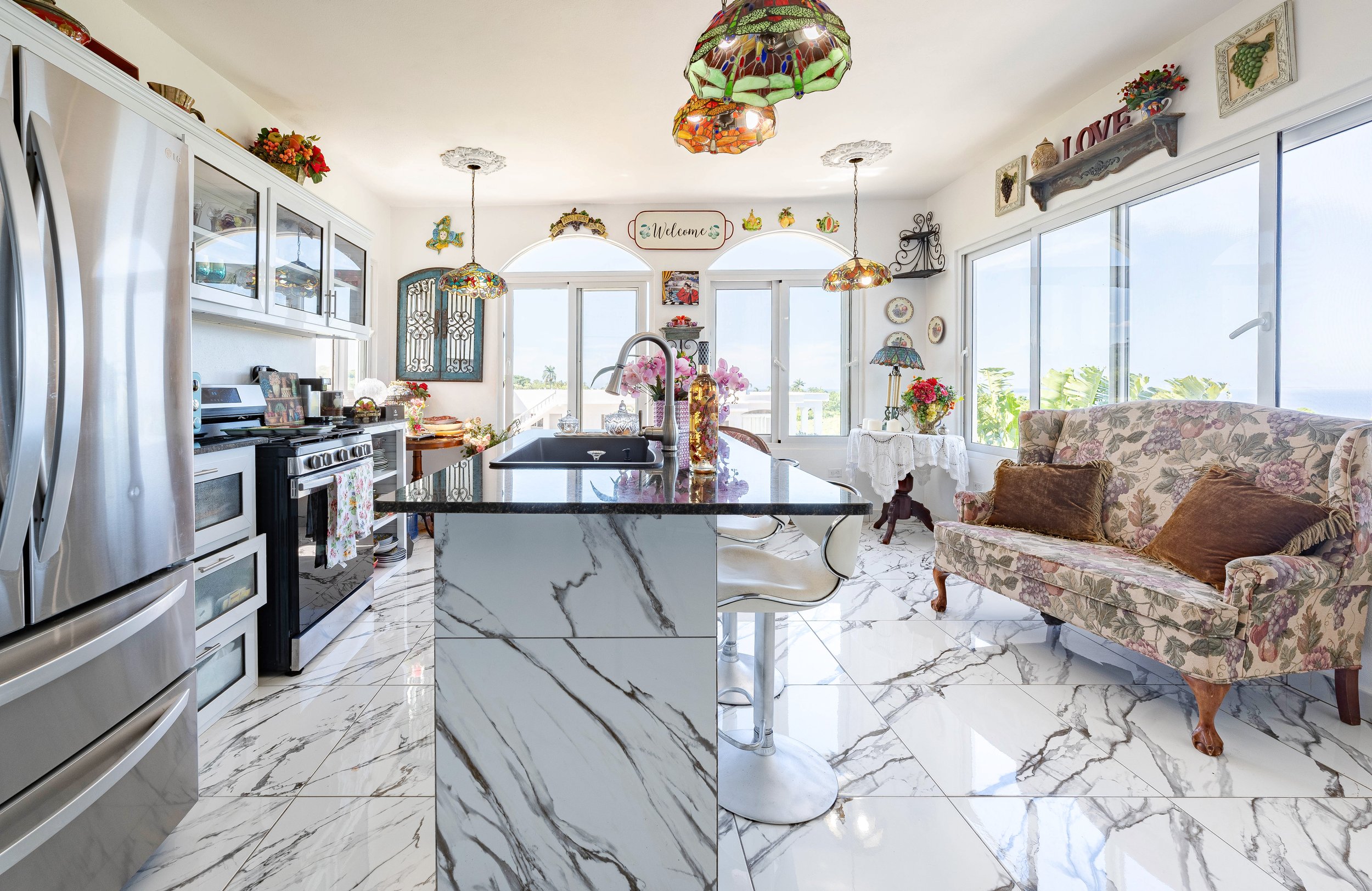 Full Kitchen in the Penthouse