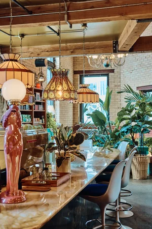 Bar Restaurant & Café Griffintown — Le Petit Dep