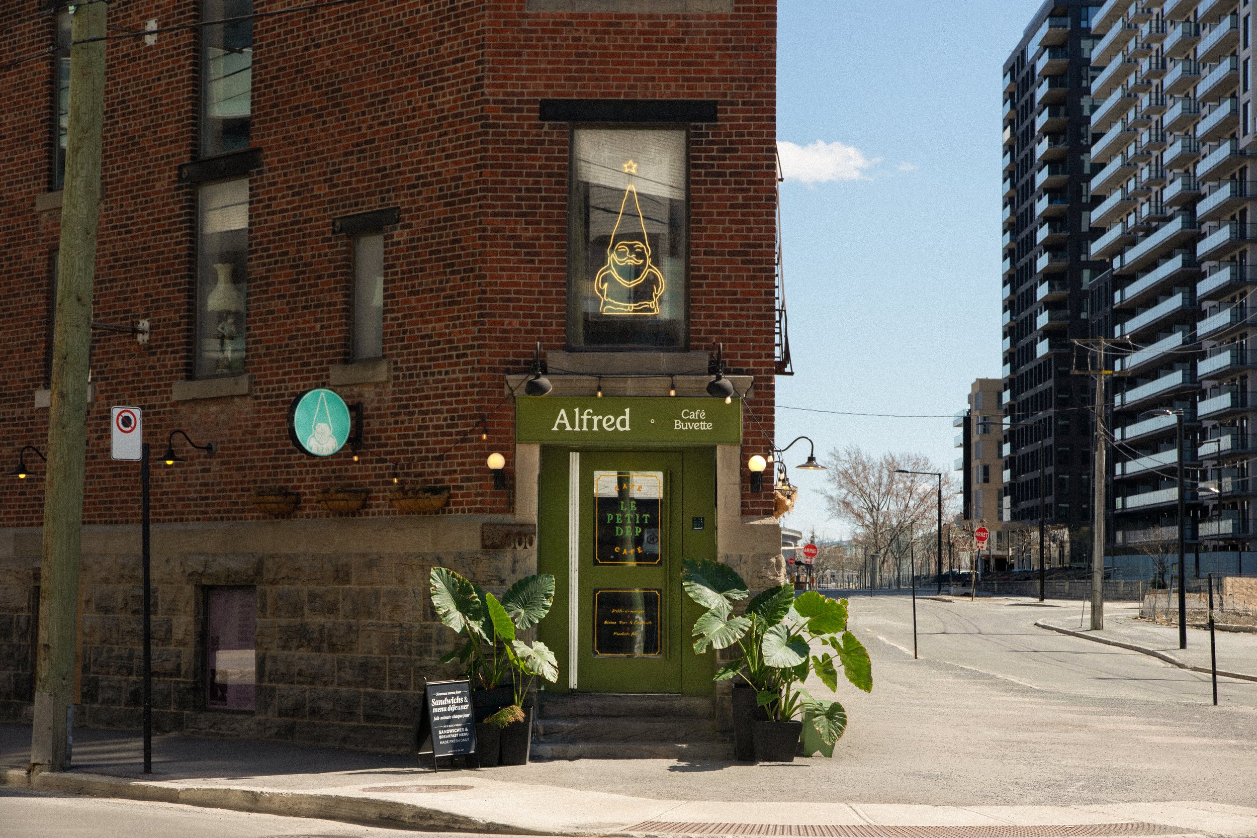 Alfred · Café Buvette