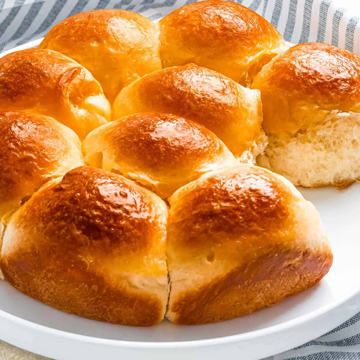 brioche-rolls-1.jpg