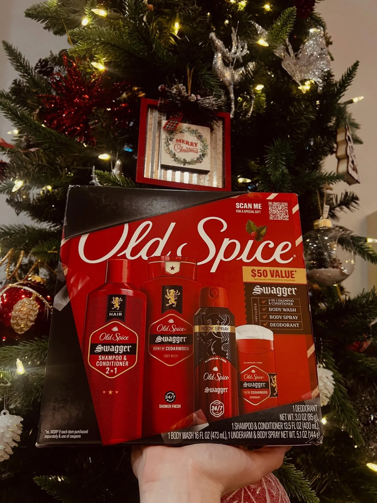 DAY 9 OF 12 DAYS OF GIVEAWAYS🎁🎁🎁
To enter for Old Spice Set:
1. Like this post❤️
2. Leave us a google review🌟📥
3. Comment your favorite way to spend a lazy snow day!❄️☃️🌨️