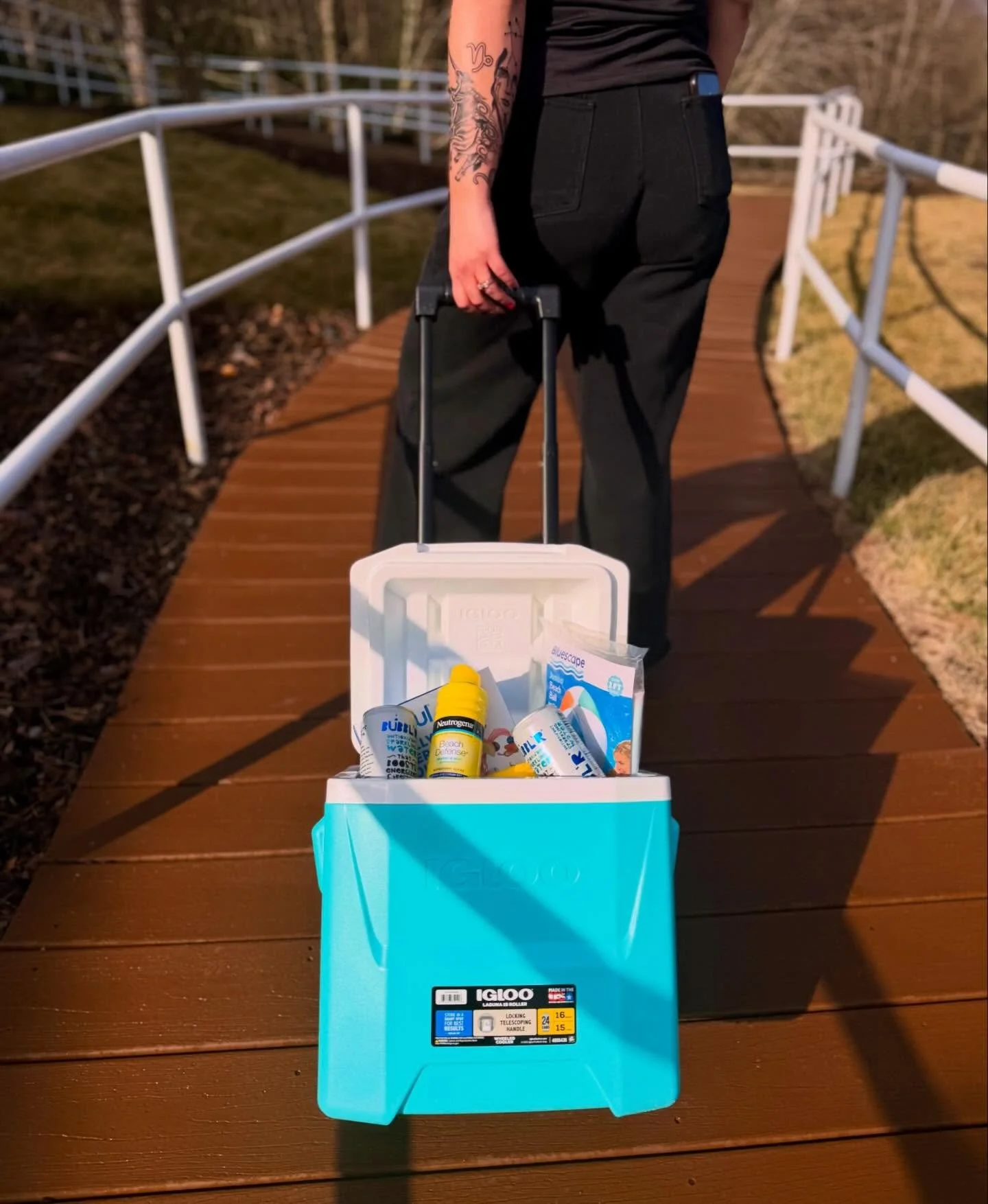 SPRING BREAK WIN IT WEDNESDAY 🌺☀️🏖️
To enter: 
❤️ Like this post
☀️ Leave us a Google review 
💬 Comment what your spring break plans are!

#appstate #boonenc #springbreak