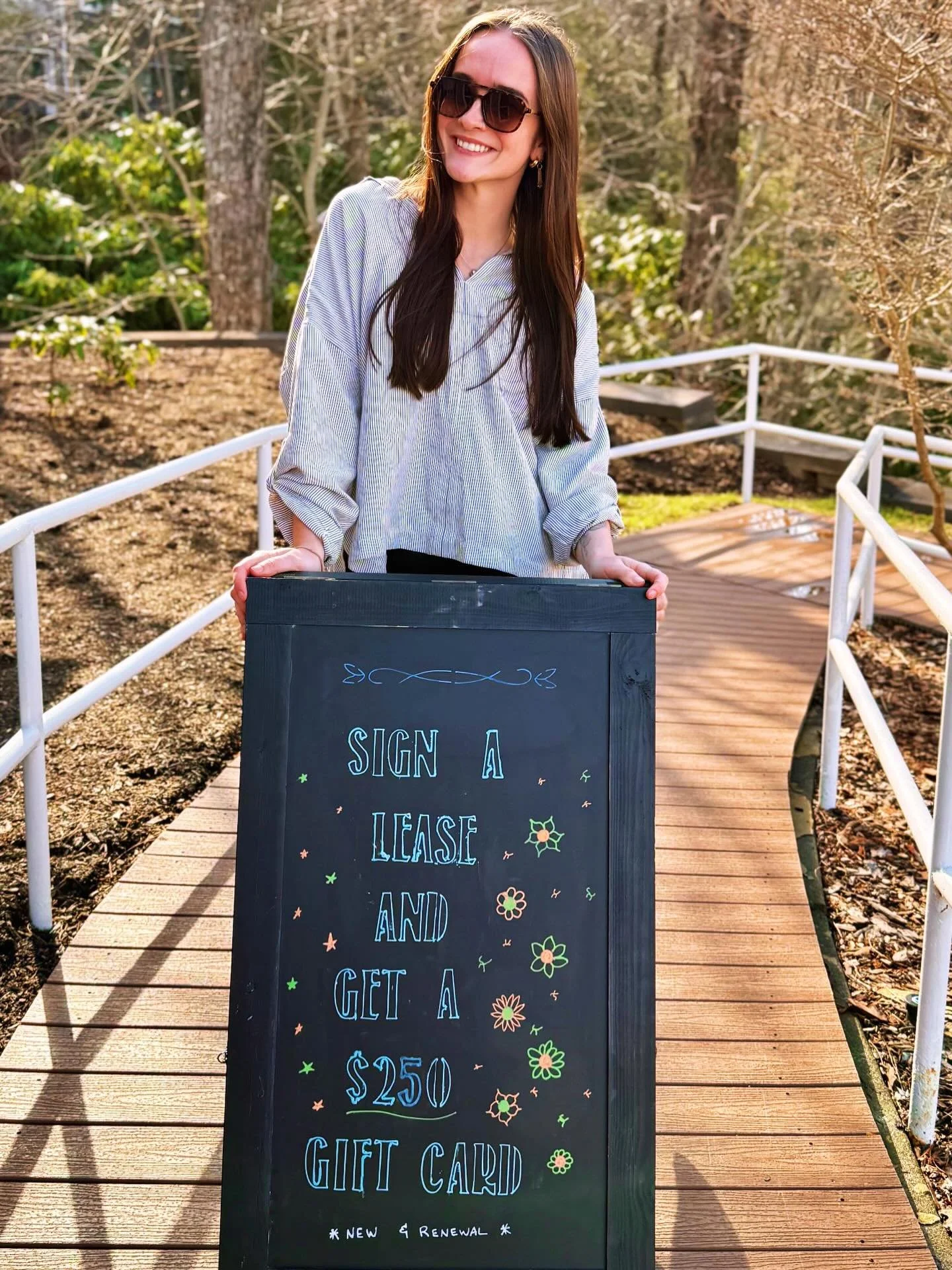 Don&rsquo;t miss out 👀 Sign a lease and receive a $250 gift card&hellip; only a few spots left! 

#leasing #appstate