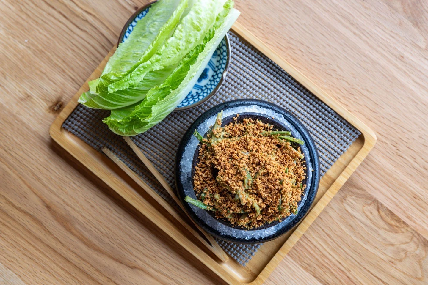 The unsung hero of the table: Lumpiang Hubad. No wrapper, no frills just crisp long beans, refreshing jicama, sharp celery, and a flood of rich peanut sauce (so saucy) crowned with crushed peanuts.⁠
⁠
This is the quiet flex: a dish that delivers ever