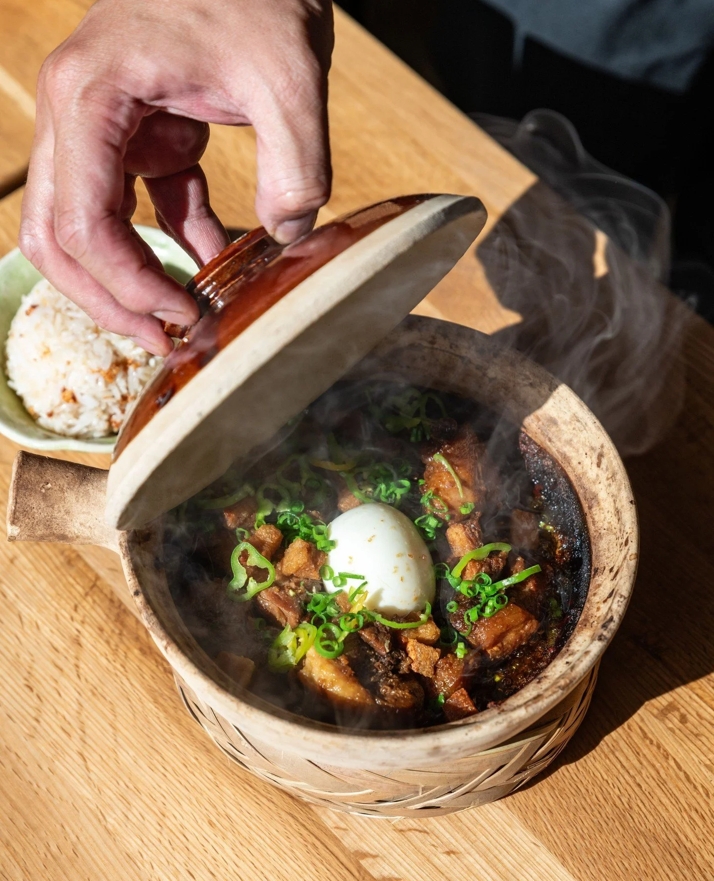 Adobo Rice: claypot cooked chicken, pork belly, garlic rice, bay leaf, peppercorn. Pure Filipino comfort food. 🤌⁠
⁠
📷️: StarChefs⁠
⁠
naksnyc #filipinofood #eastvillage #nycfood