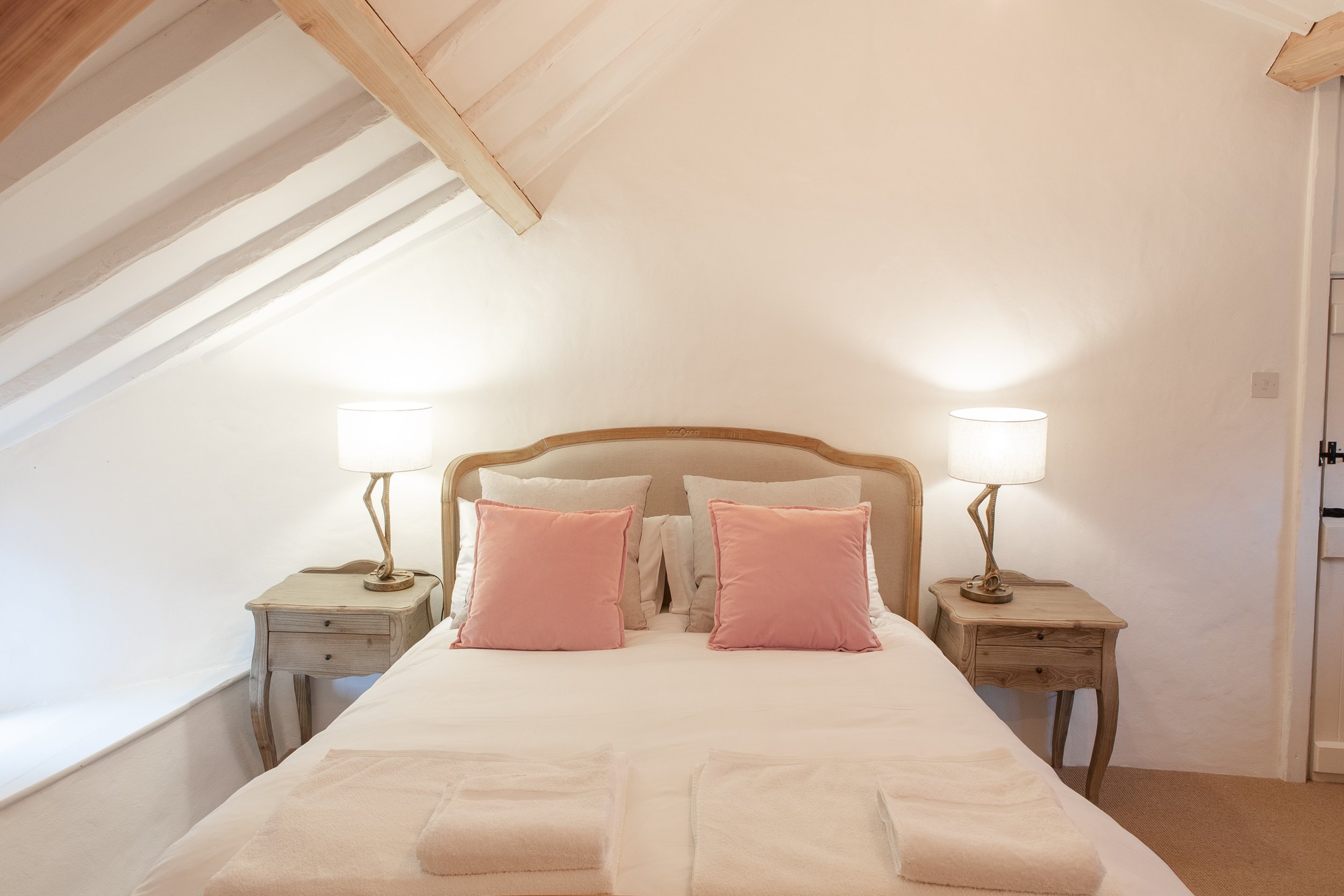 Lemons Cottage Lux-06.jpg