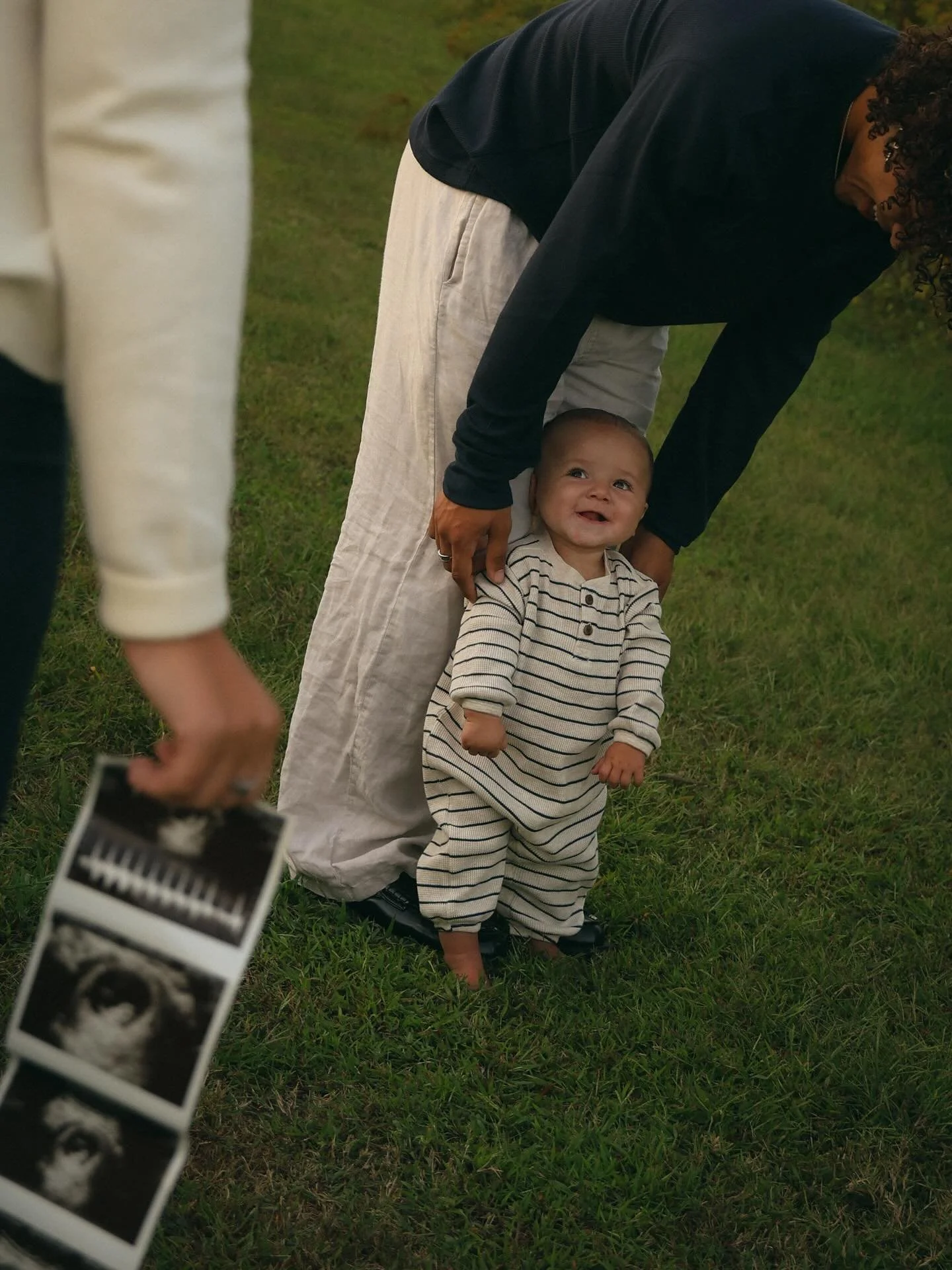 As your story continues to grow, I&rsquo;m so grateful to be alongside for these beautiful memories and milestones 🎞️ congratulations Ruby, Edge, &amp; Jedi!!! 🤍

#pregnancyannoucement #babyannouncement #tennesseephotographer #milestones #growingfa